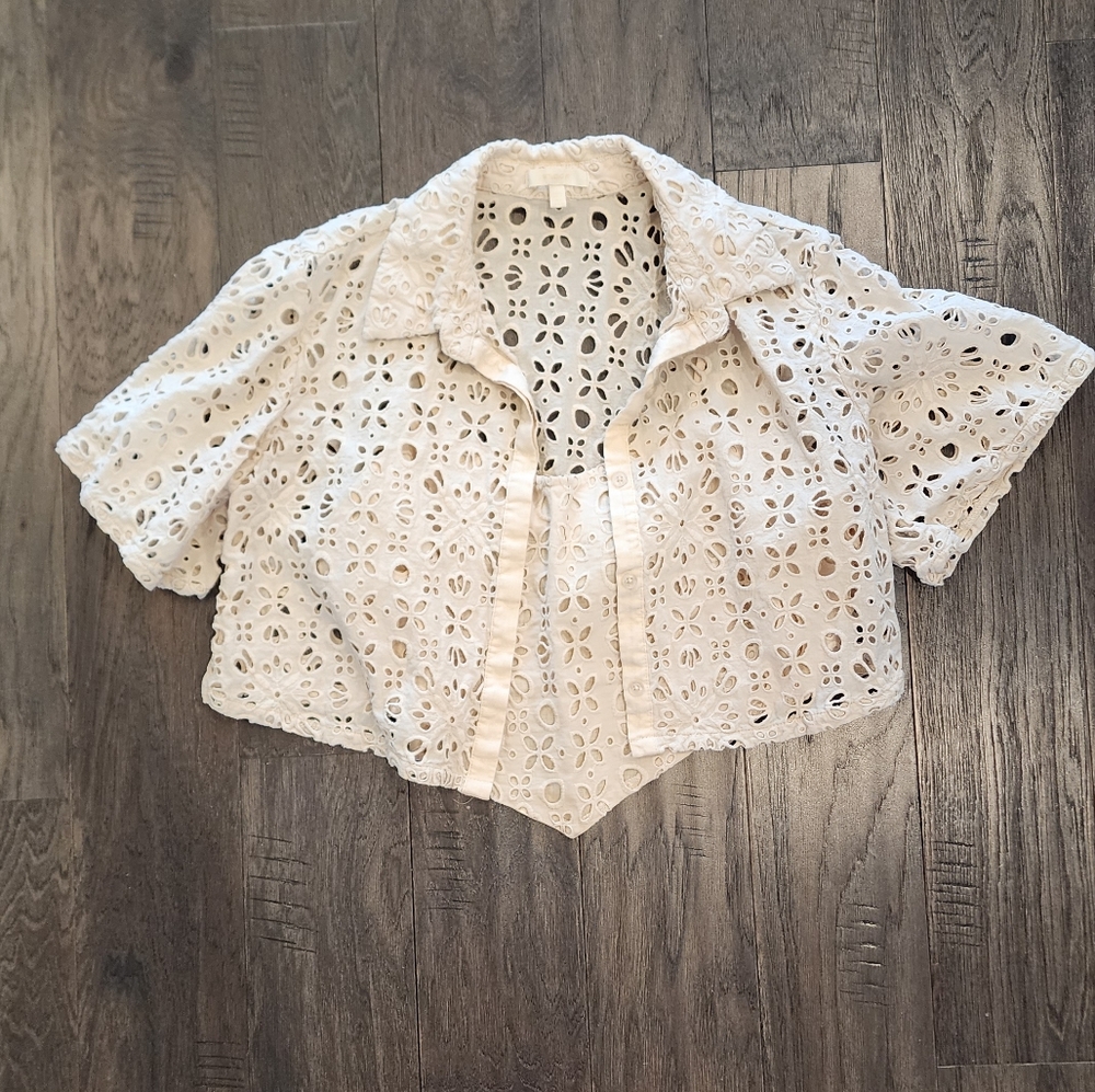 Studio F, set of 2 eyelet tops